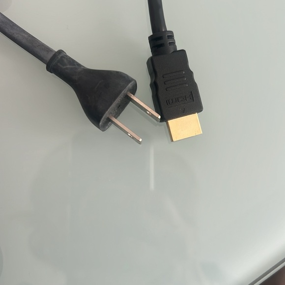 Apple TV - Picture 2 of 2